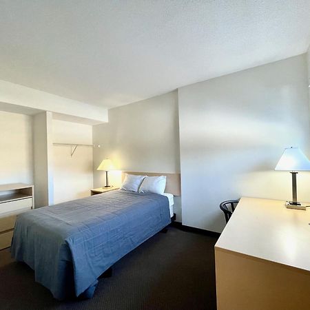 Residence & Conference Centre - Ottawa Downtown ภายนอก รูปภาพ